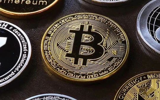 比特币挖矿机值得投资吗？前景分析与收益解读